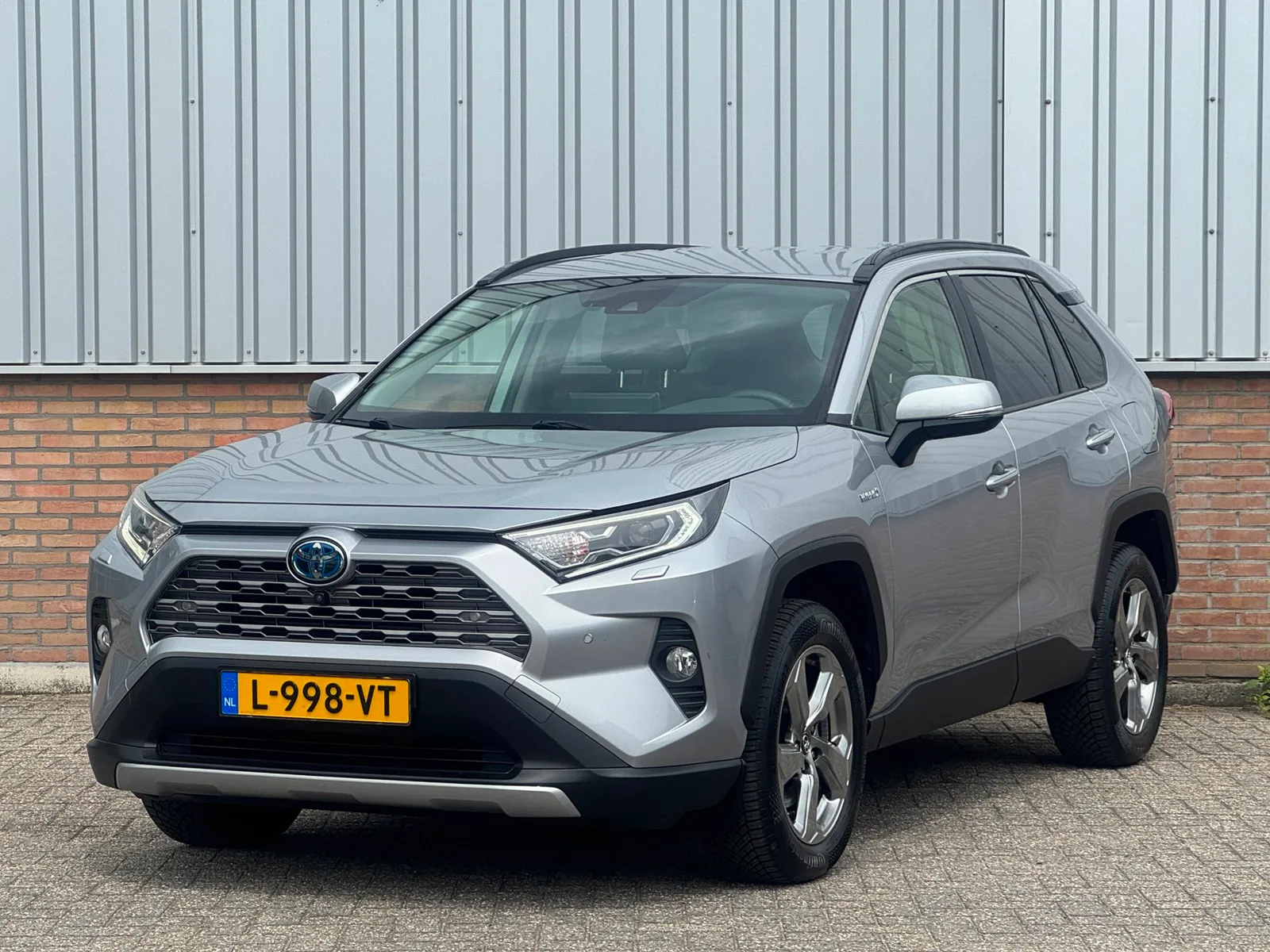 Toyota RAV4 (2019) — foto 1
