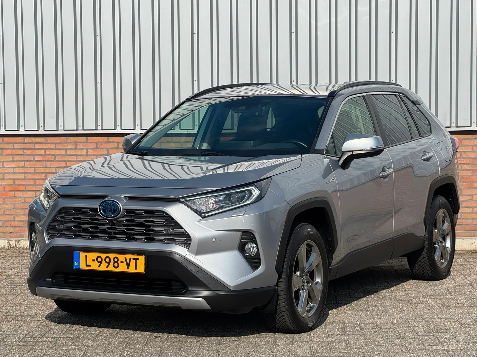 Toyota RAV4 (2019) — foto 1