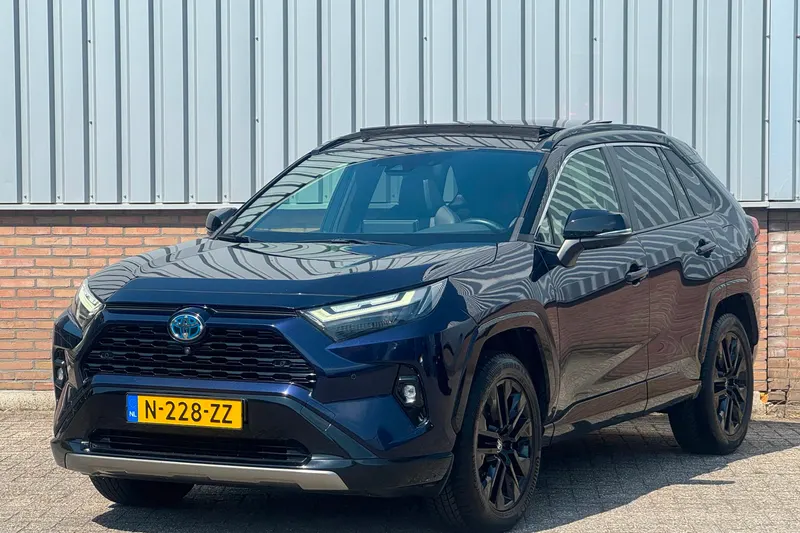 Toyota RAV4 (2022)