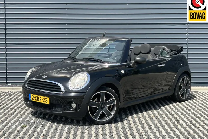 MINI Cabrio (2010)