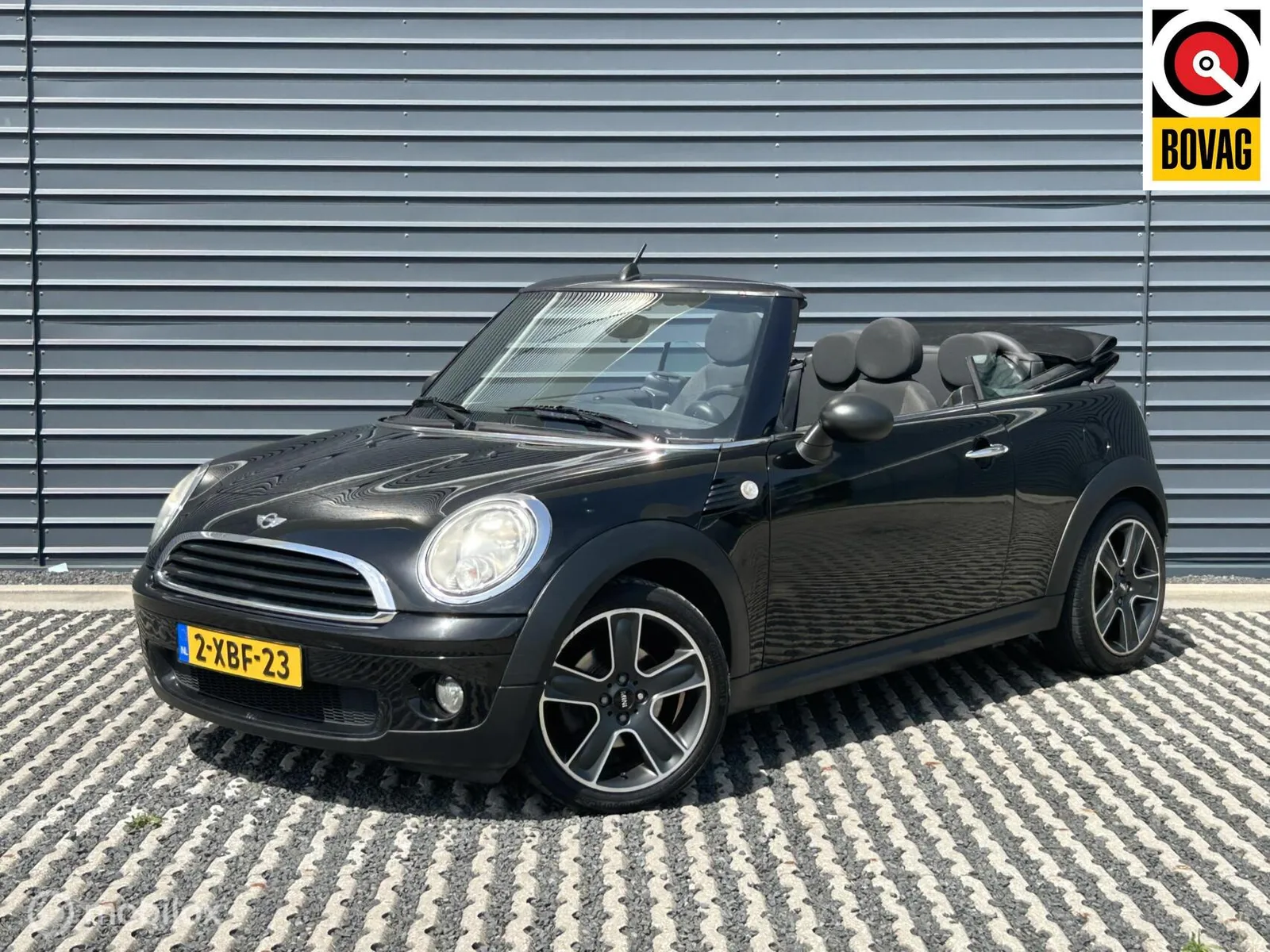 MINI Cabrio (2010) — foto 1
