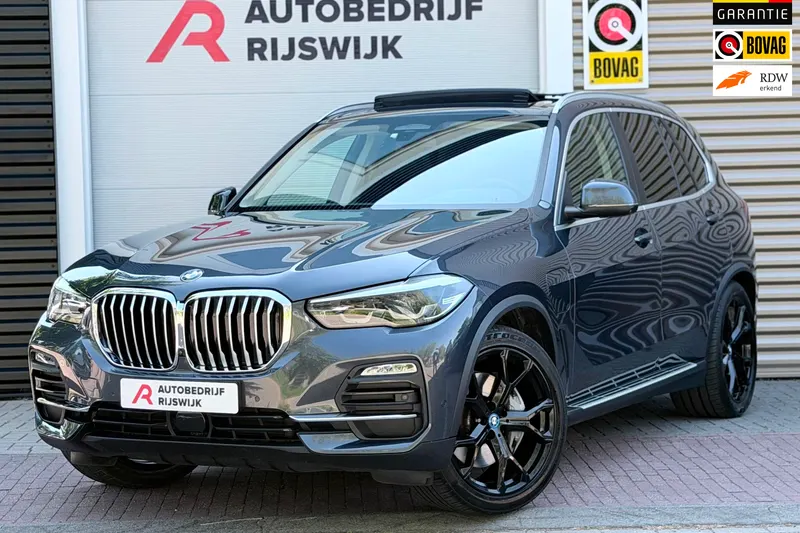BMW X5 (2021)