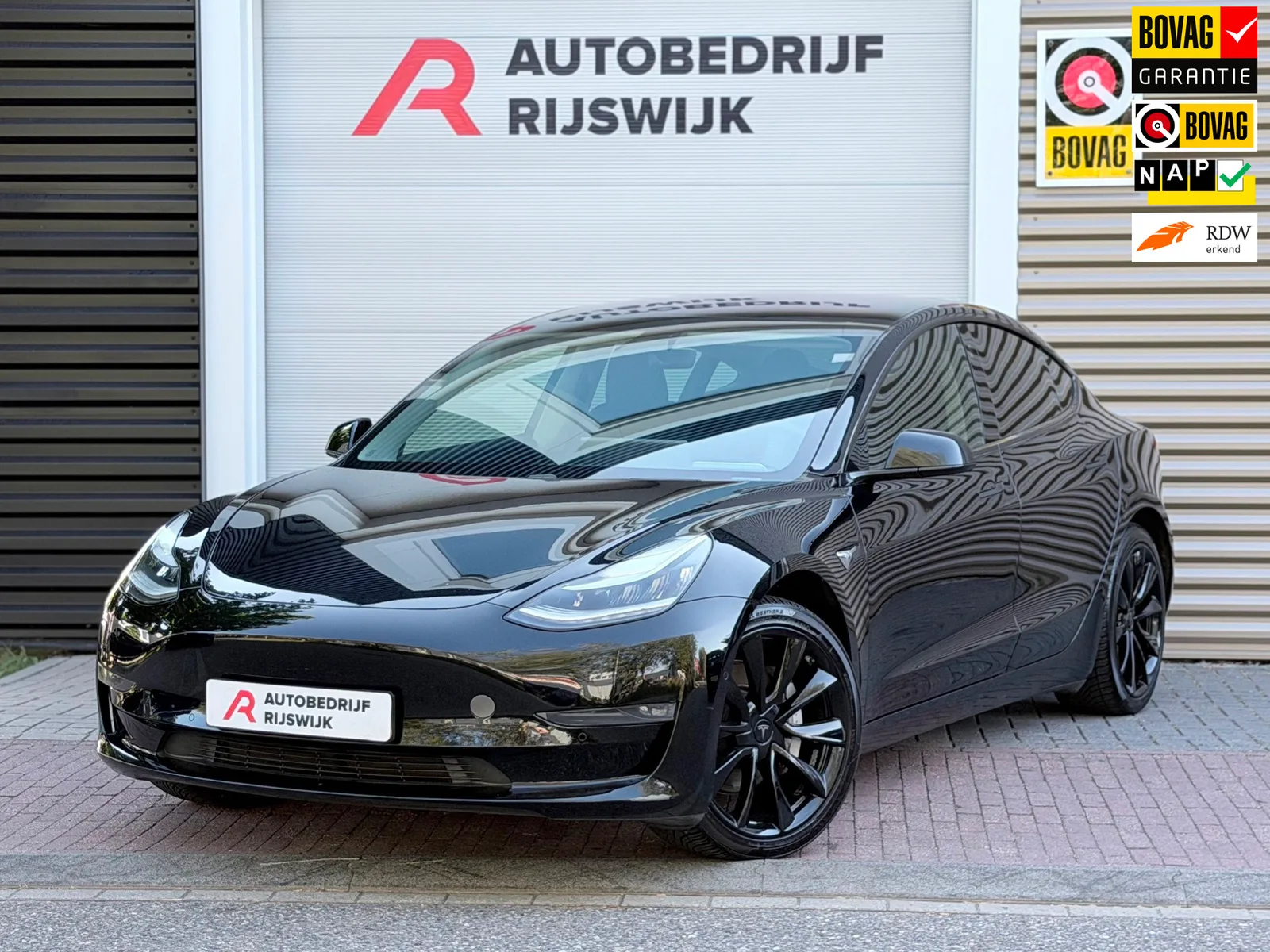 Tesla Model 3 (2019) — foto 1