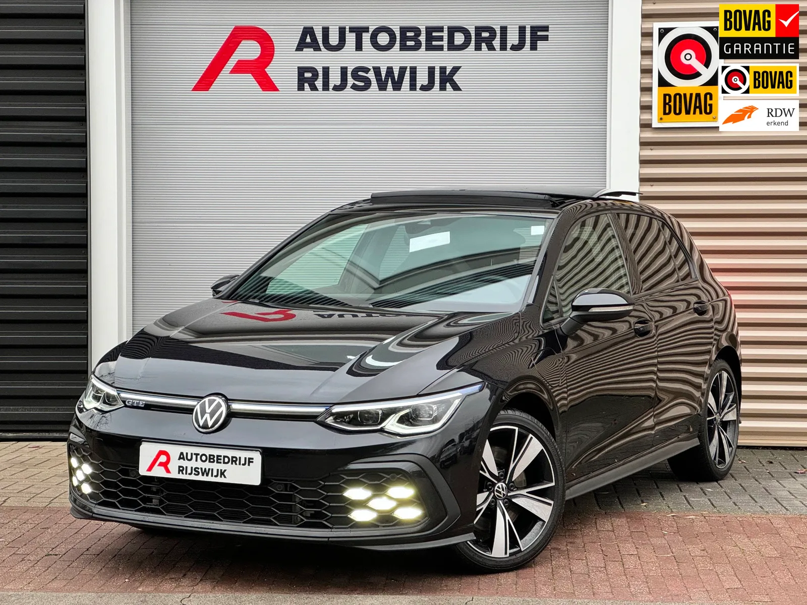 Volkswagen Golf (2022) — foto 1