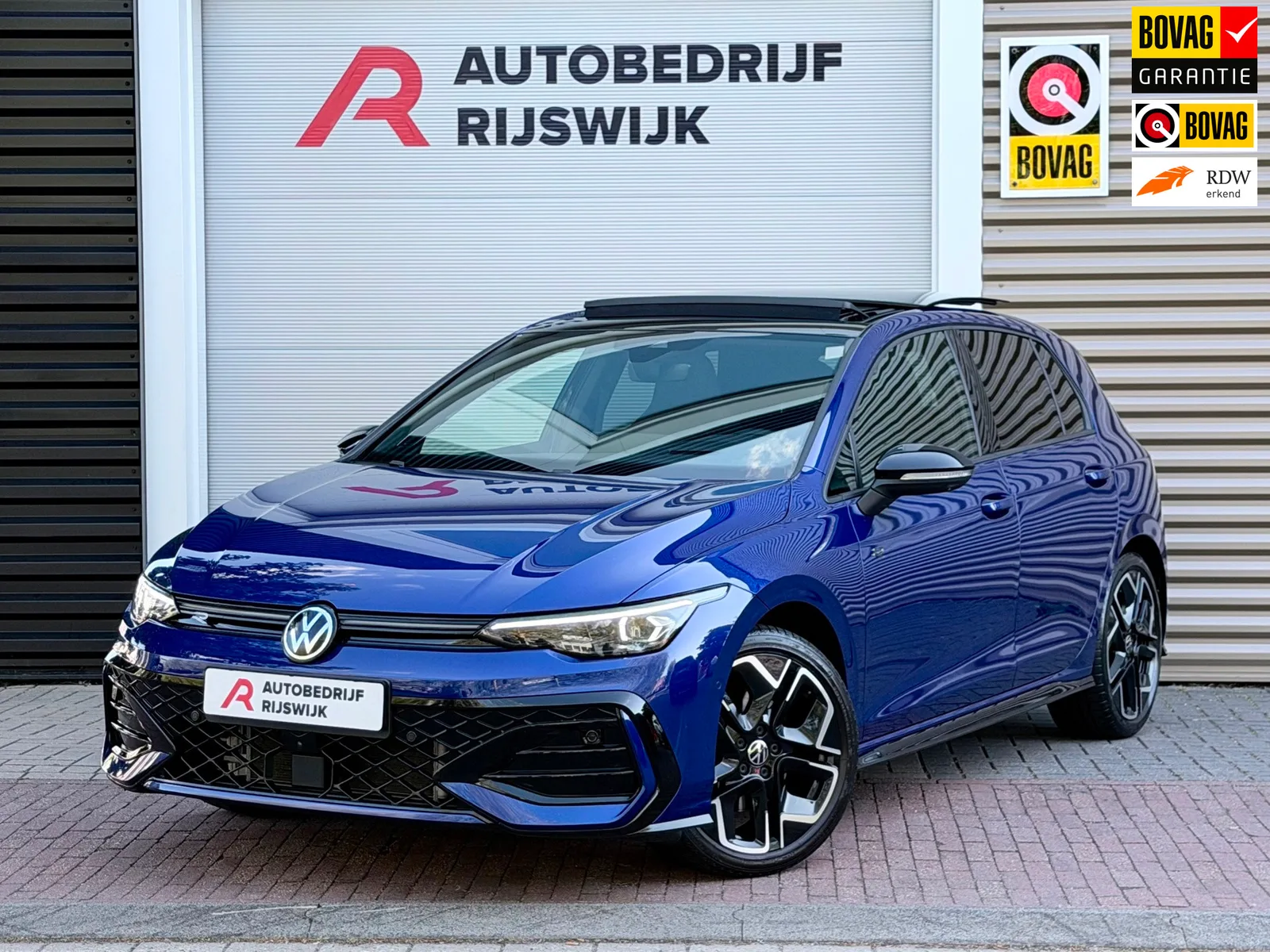 Volkswagen Golf (2025) — foto 1