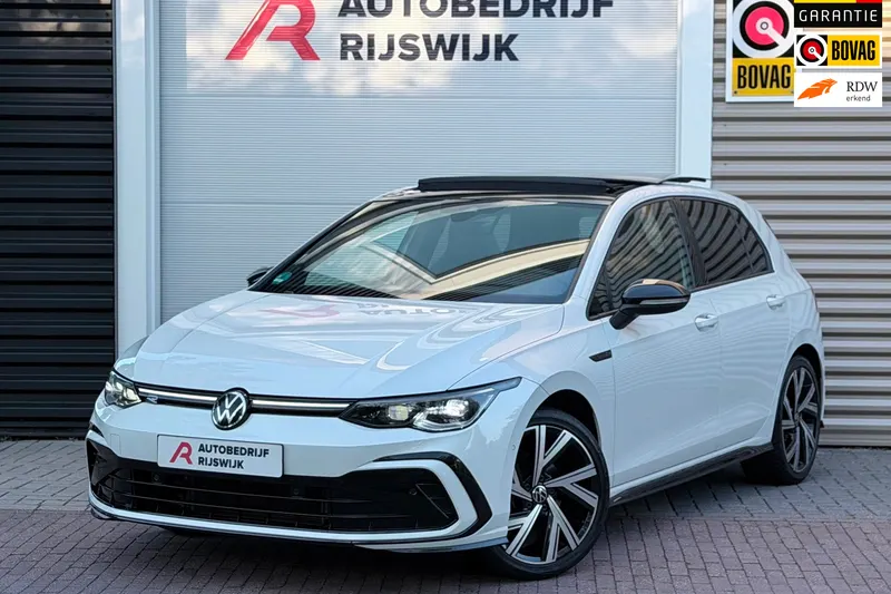 Volkswagen Golf (2022)