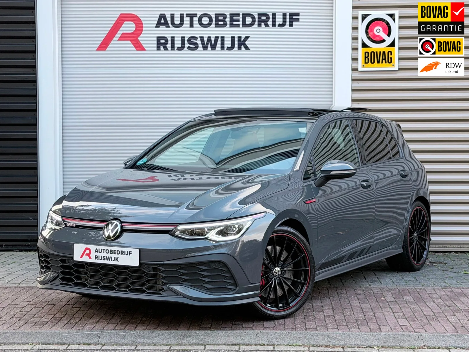 Volkswagen Golf (2023) — foto 1