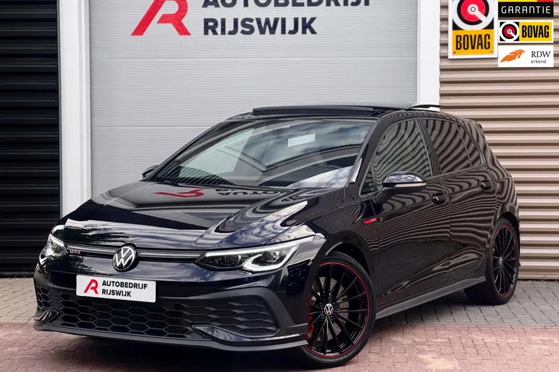 Volkswagen Golf (2023)