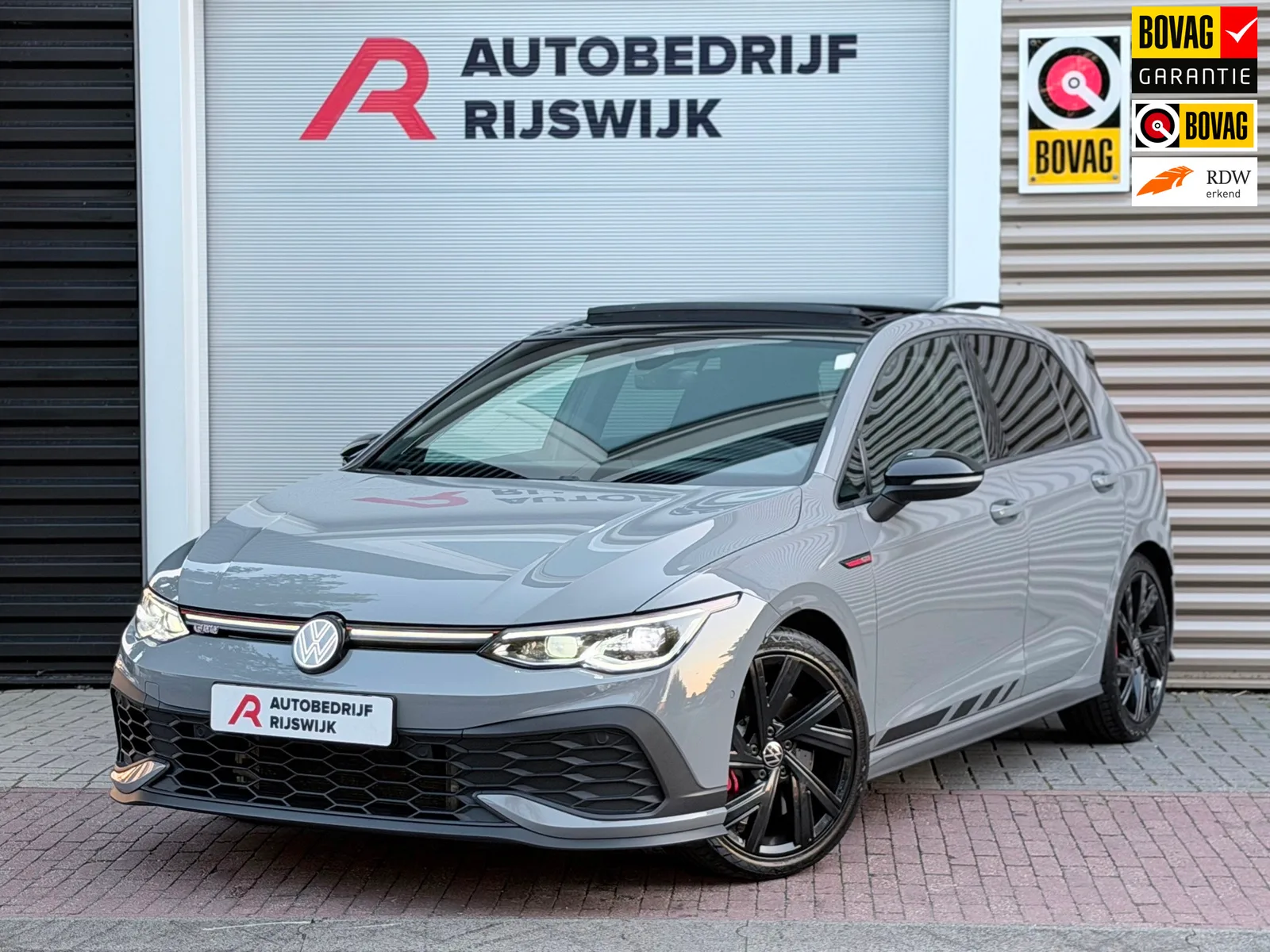 Volkswagen Golf (2021) — foto 1