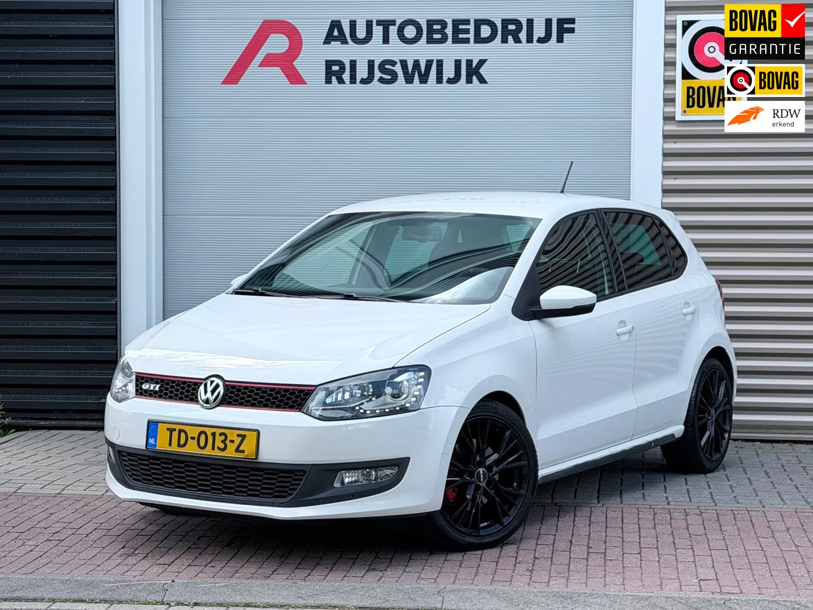 Volkswagen Polo (2011) — foto 1