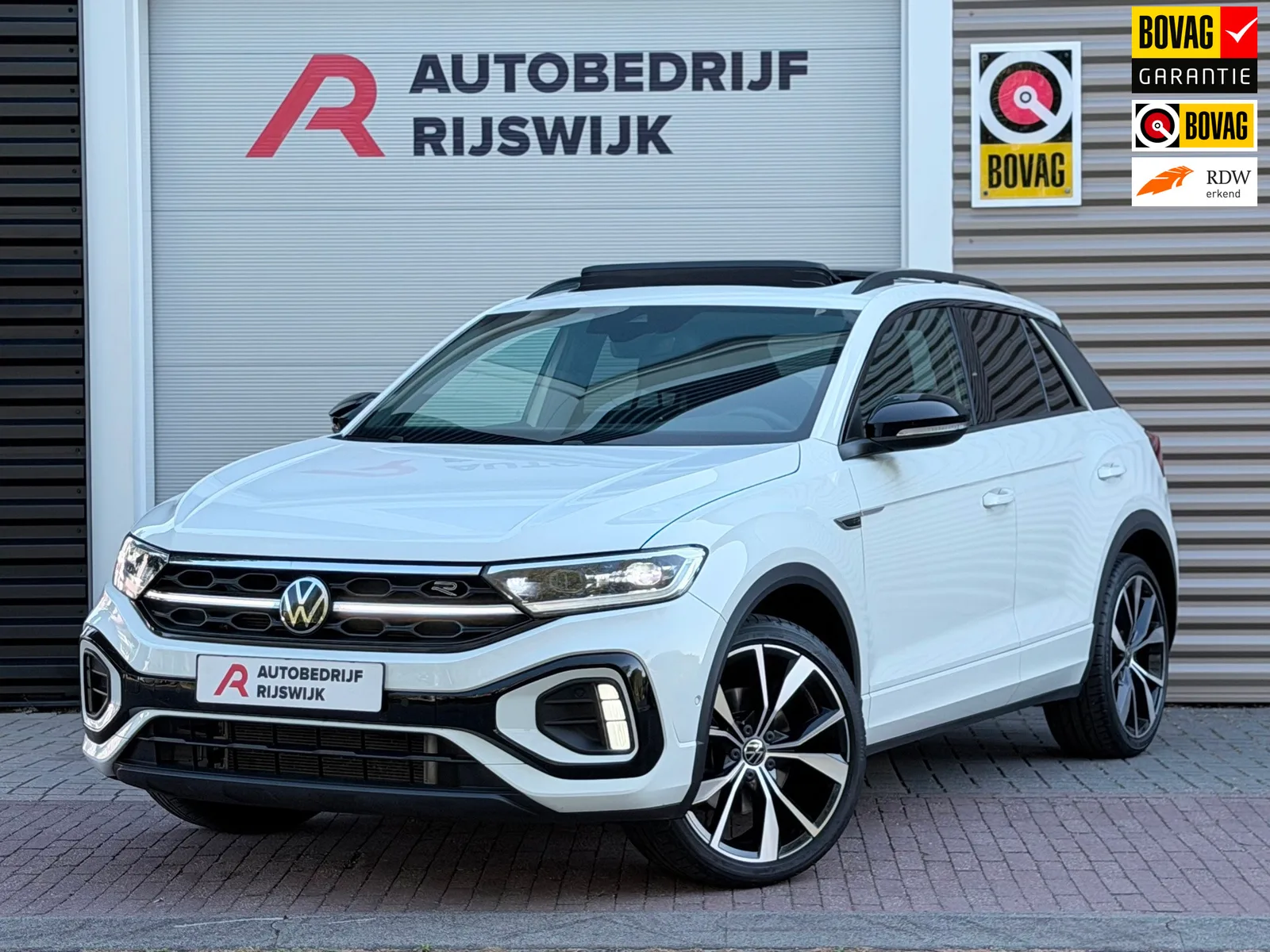 Volkswagen T-Roc (2022) — foto 1