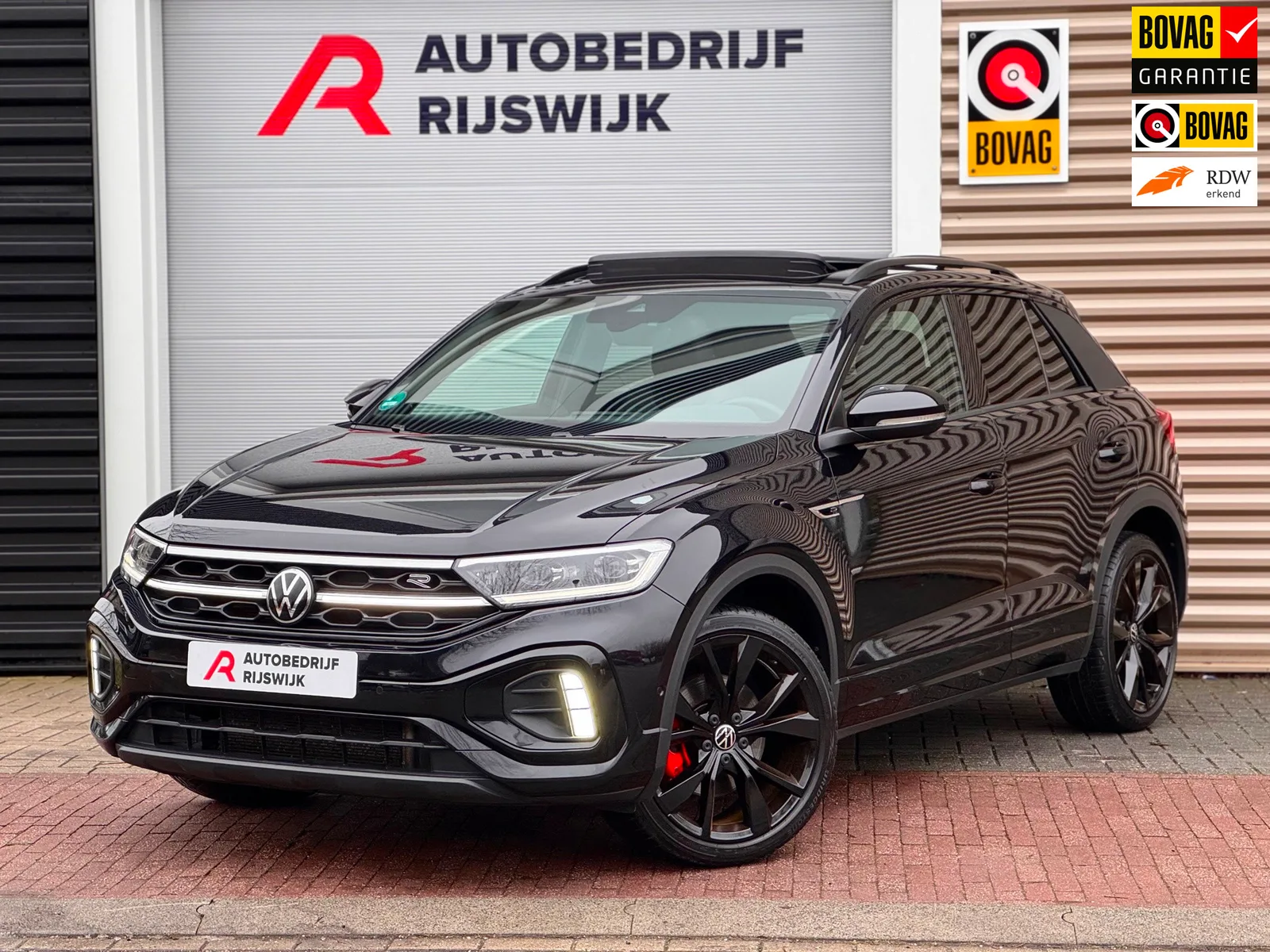 Volkswagen T-Roc (2023) — foto 1