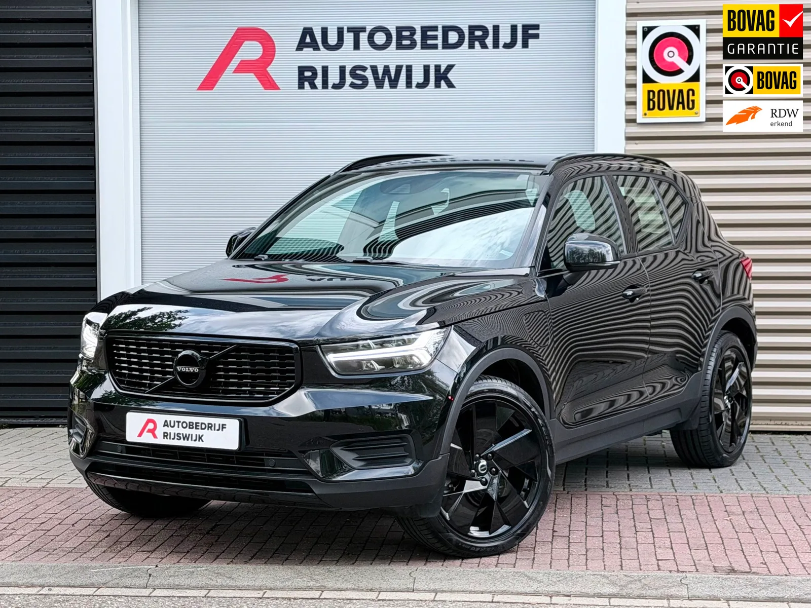 Volvo XC40 (2021) — foto 1
