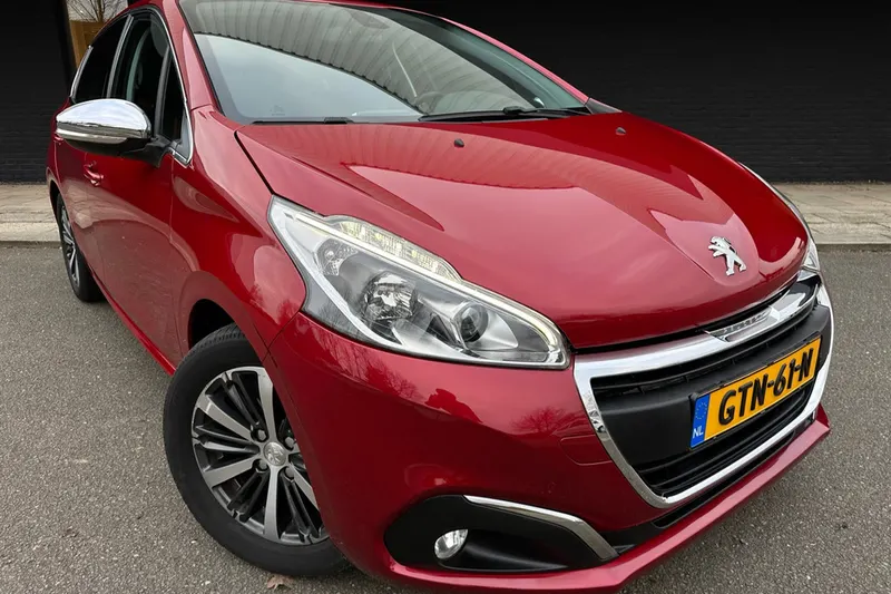 Peugeot 208 (2016)