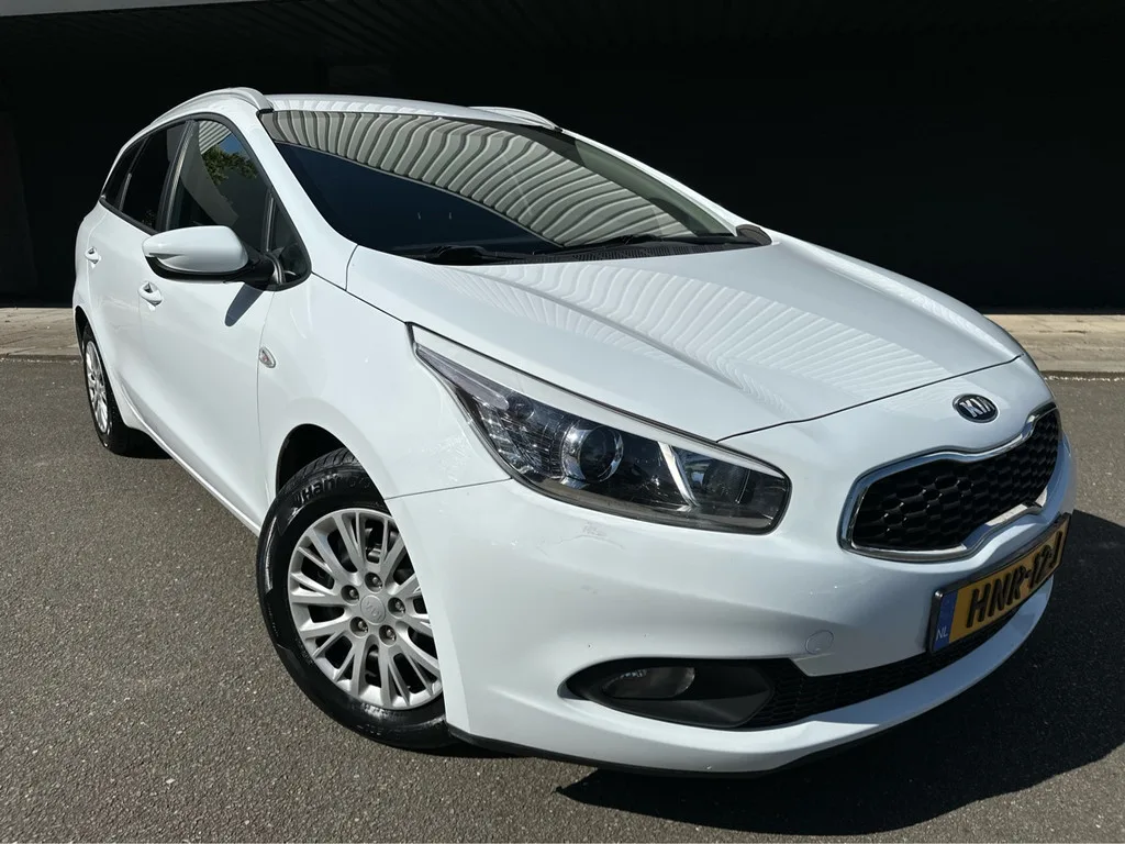 Kia Cee'd (2013) — foto 1