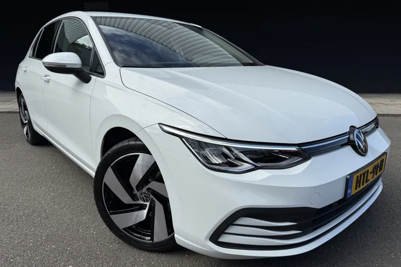 Volkswagen Golf (2023)
