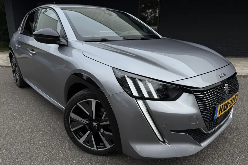 Peugeot 208 (2021)