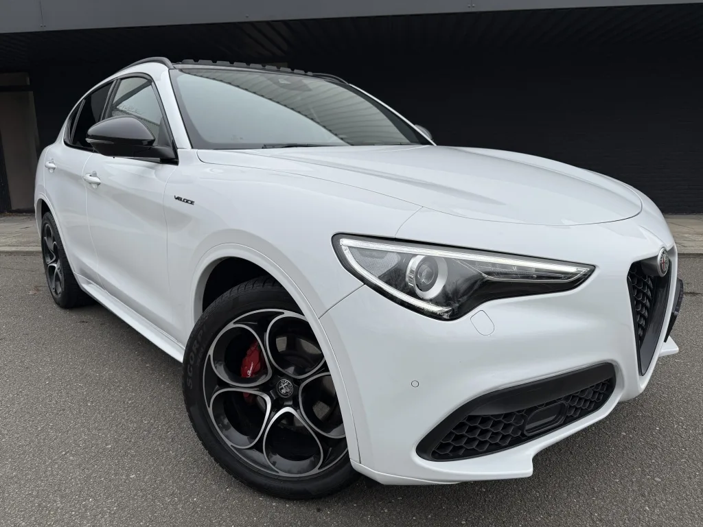 Alfa Romeo Stelvio (2020) — foto 1