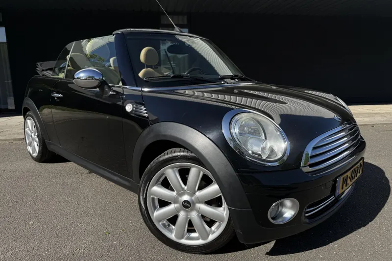 MINI Cooper (2009)