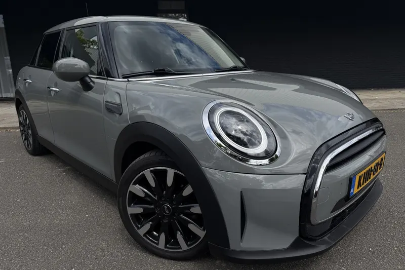 MINI Cooper (2022)