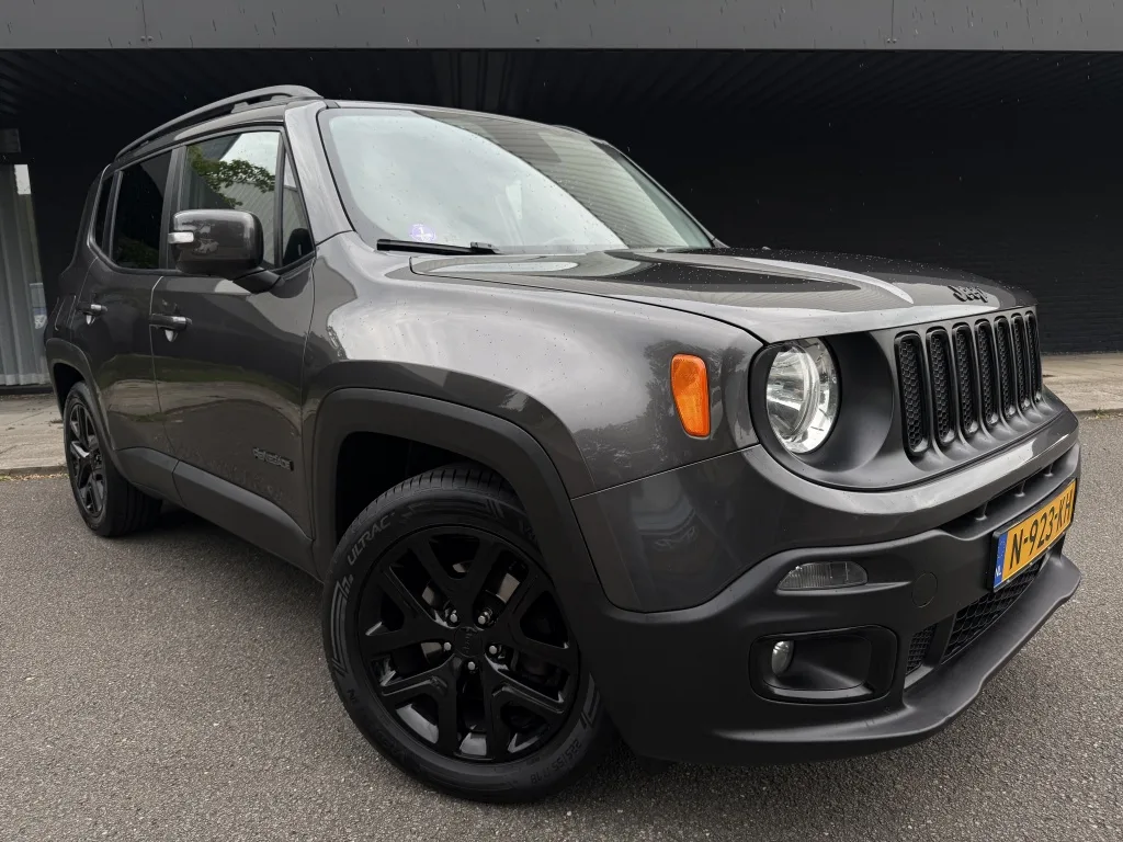 Jeep Renegade (2016) — foto 1
