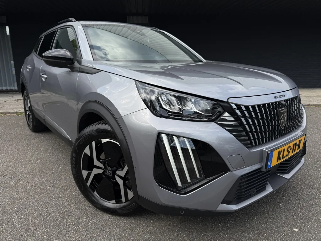 Peugeot 2008 (2025) — foto 1