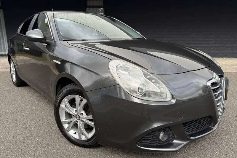 Alfa Romeo Giulietta (2010)