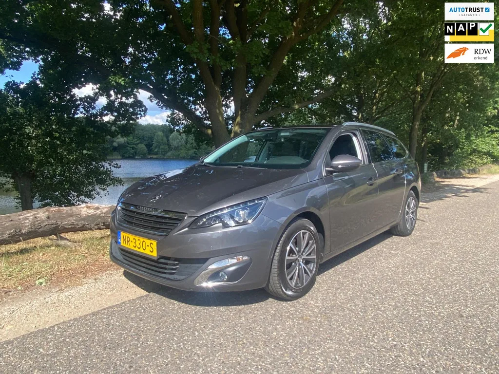 Peugeot 308 (2017) — foto 1