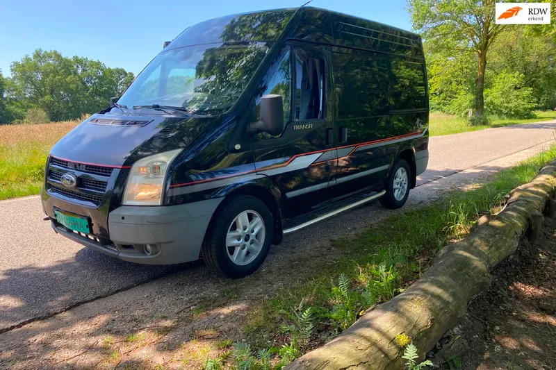 Ford Transit (2011)
