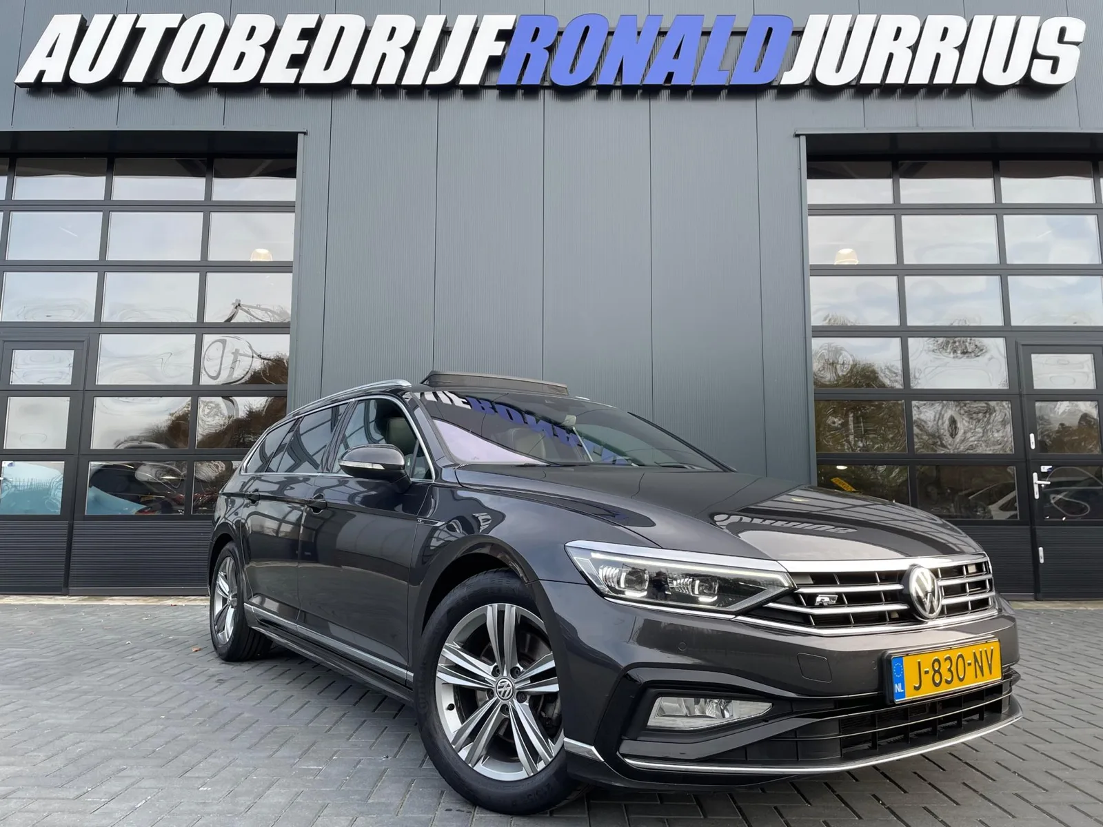 Volkswagen Passat (2020) — foto 1