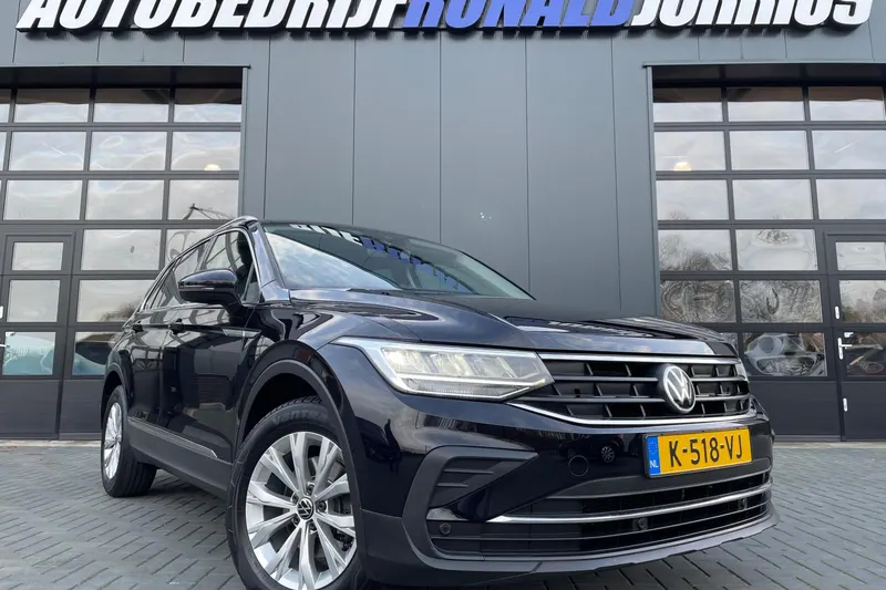 Volkswagen Tiguan (2021)