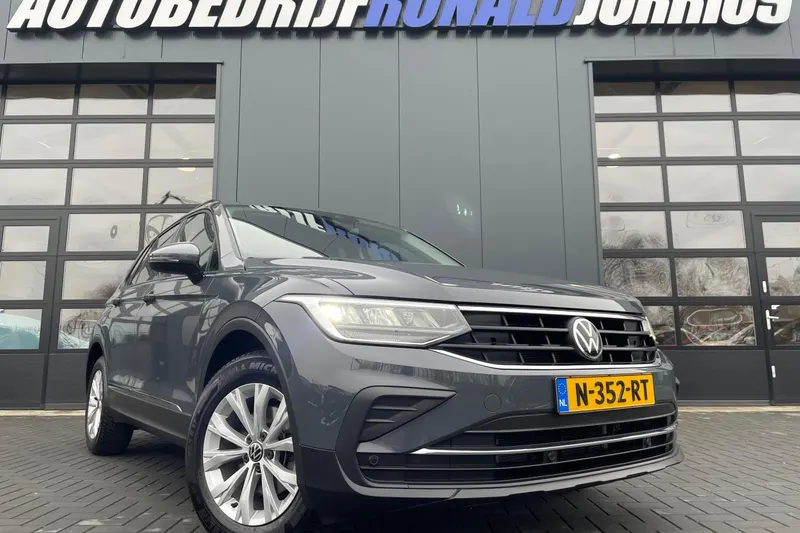 Volkswagen Tiguan (2021)