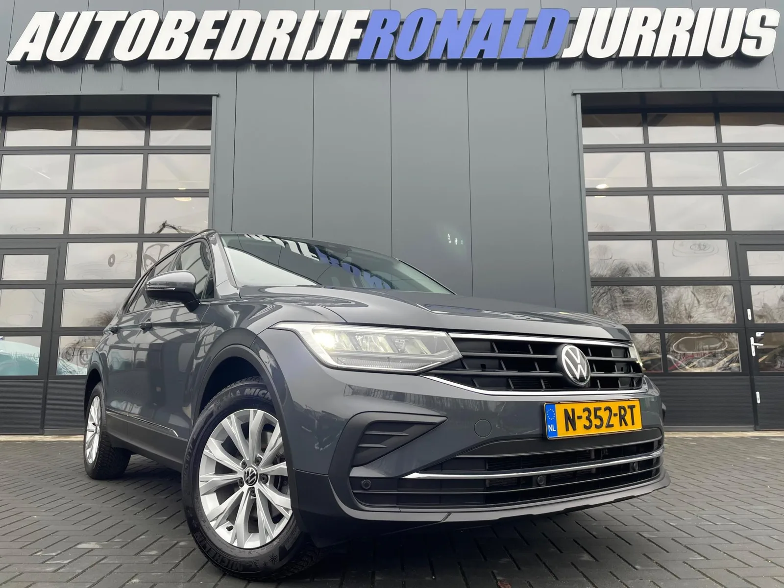 Volkswagen Tiguan (2021) — foto 1