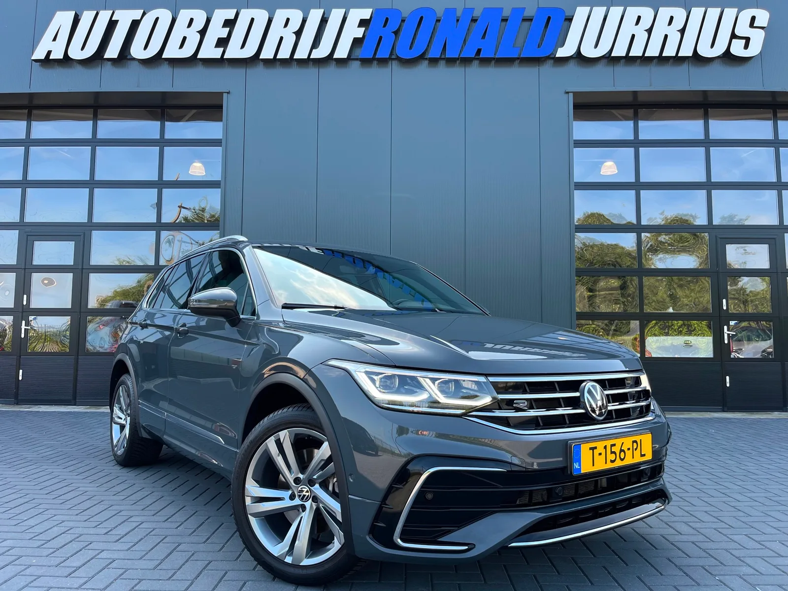 Volkswagen Tiguan (2023) — foto 1