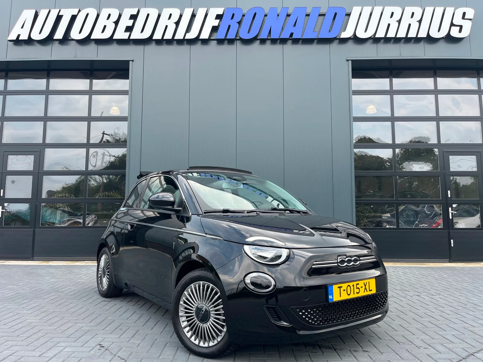Fiat 500C (2023) — foto 1