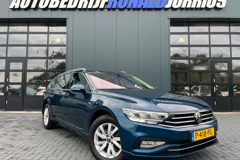 Volkswagen Passat (2022)