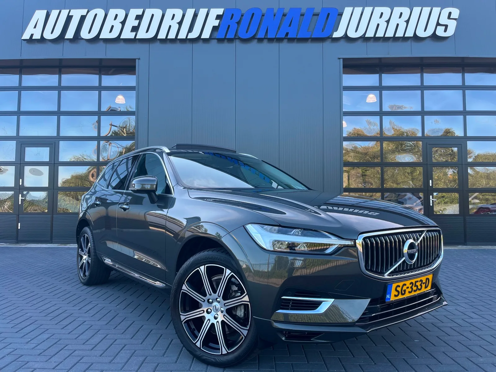 Volvo XC60 (2018) — foto 1