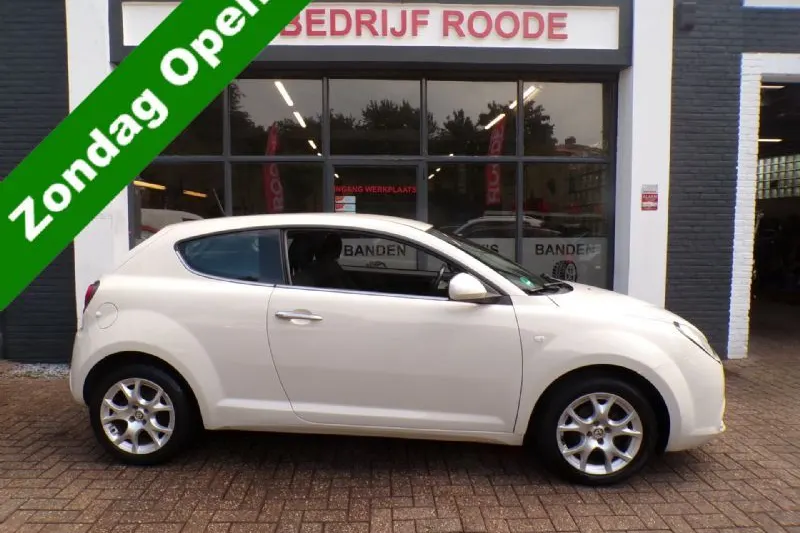 Alfa Romeo MiTo (2009)