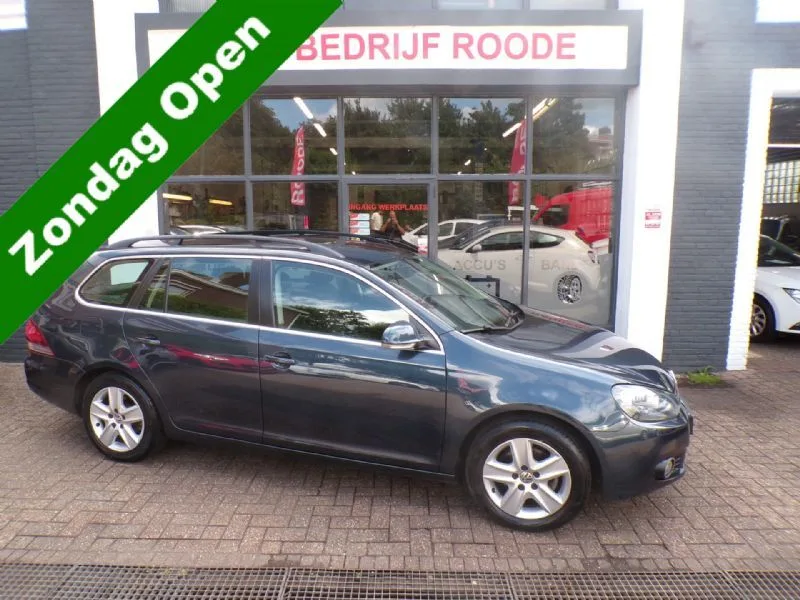 Volkswagen Golf (2010) — foto 1
