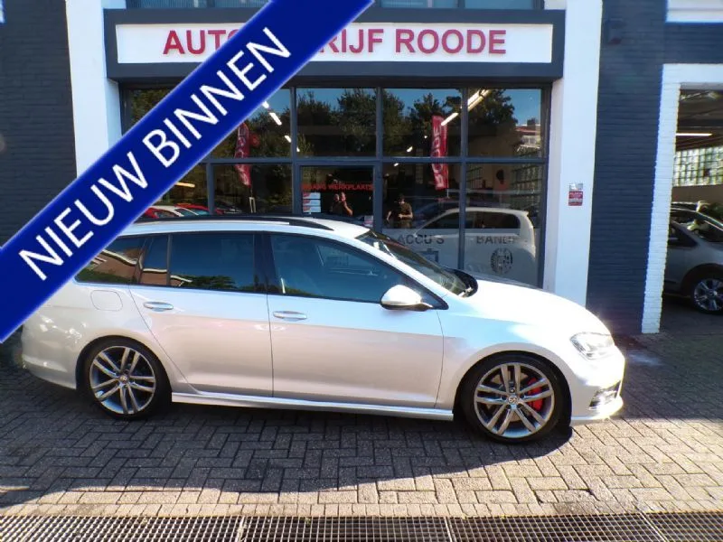 Volkswagen Golf (2015) — foto 1