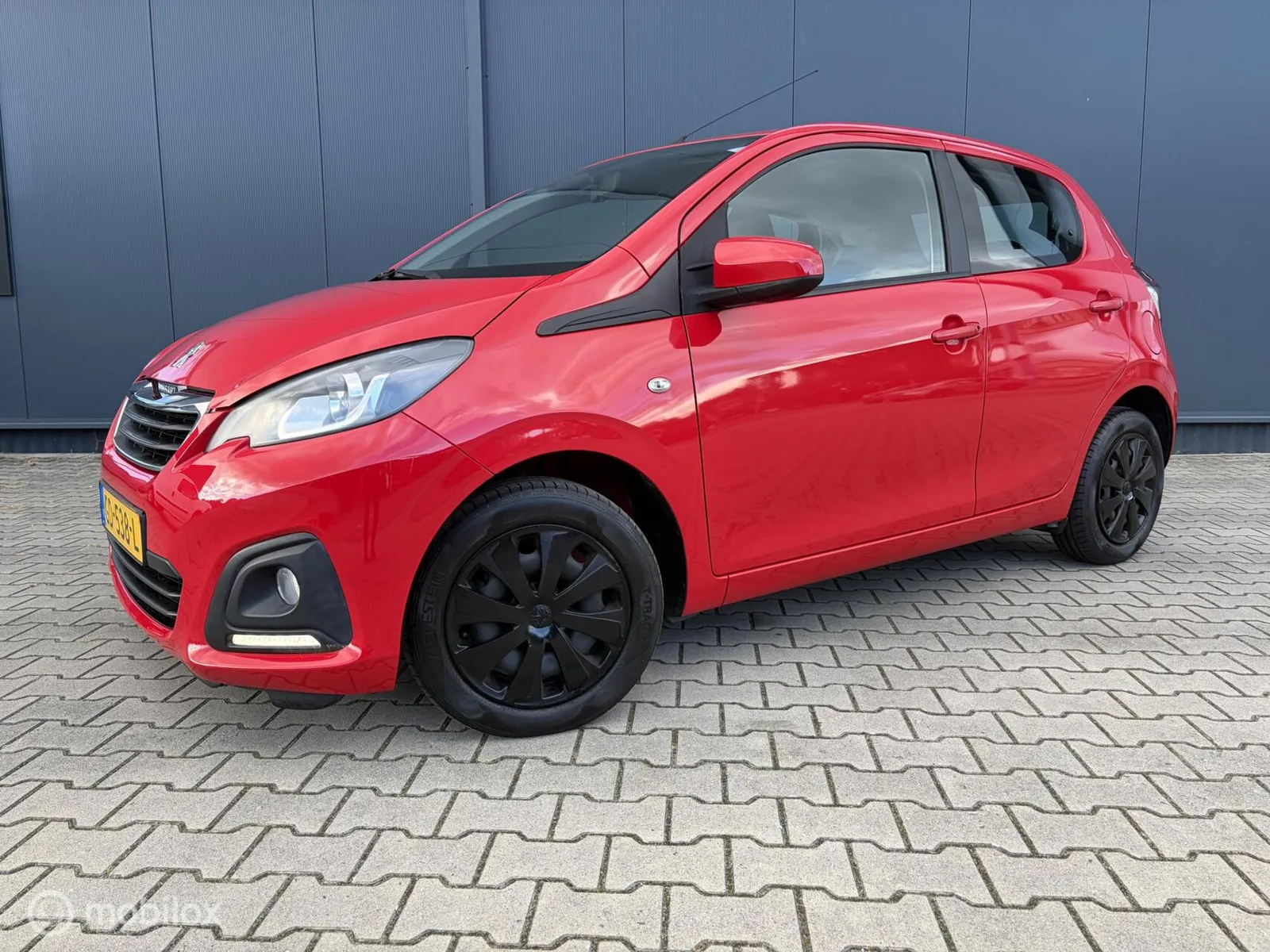 Peugeot 108 (2015) — foto 1