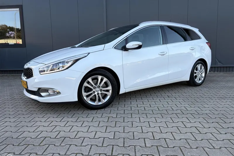 Kia Ceed (2013)