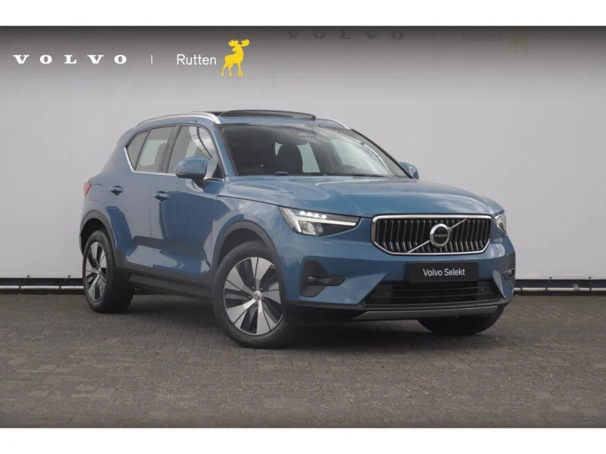 Volvo XC40 (2023) — foto 1