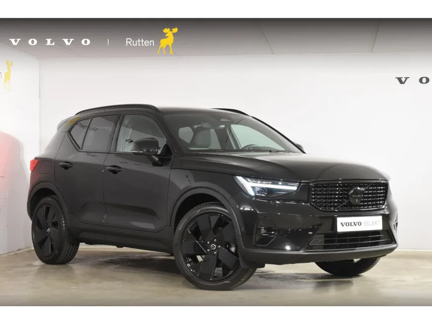 Volvo XC40 (2025) — foto 1