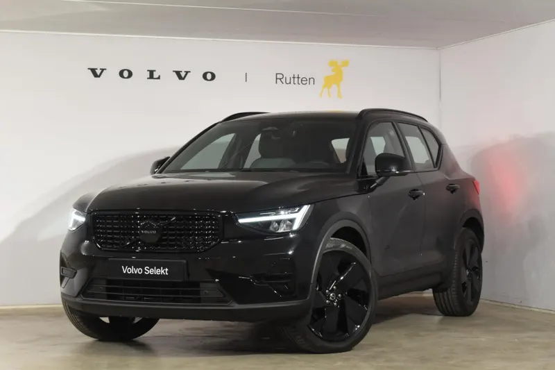 Volvo XC40 (2025)