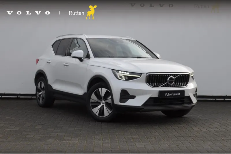 Volvo XC40 (2022)
