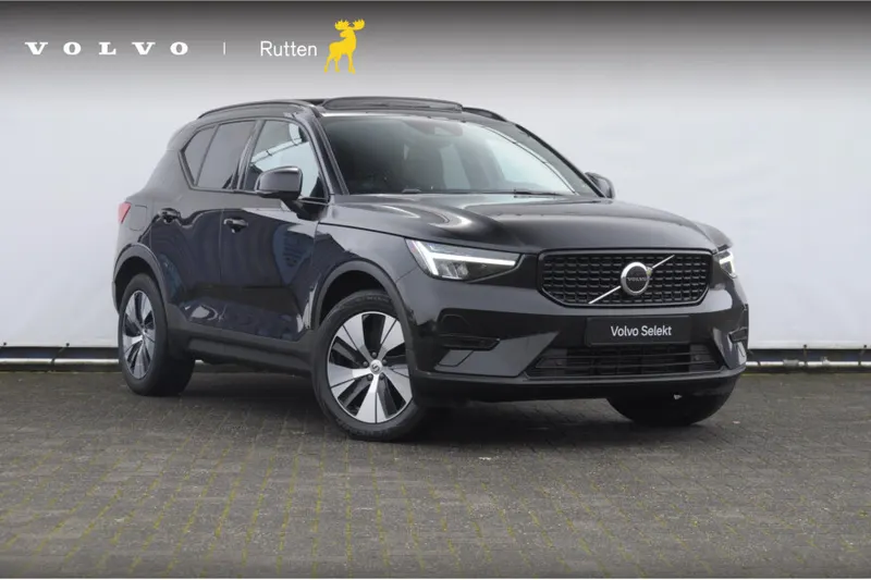Volvo XC40 (2023)