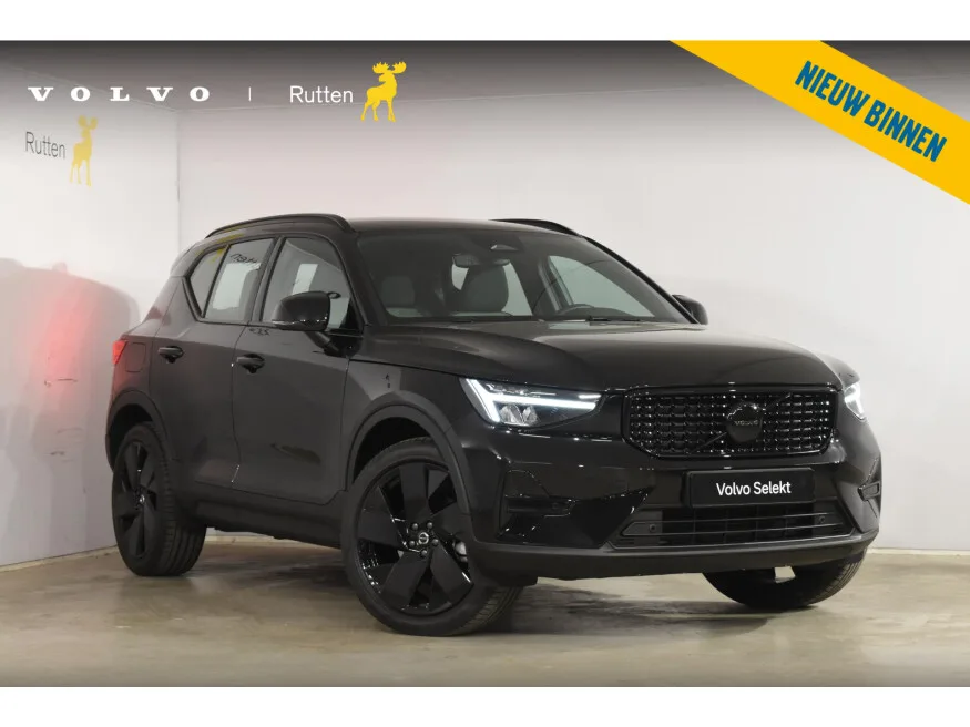 Volvo XC40 (2025) — foto 1