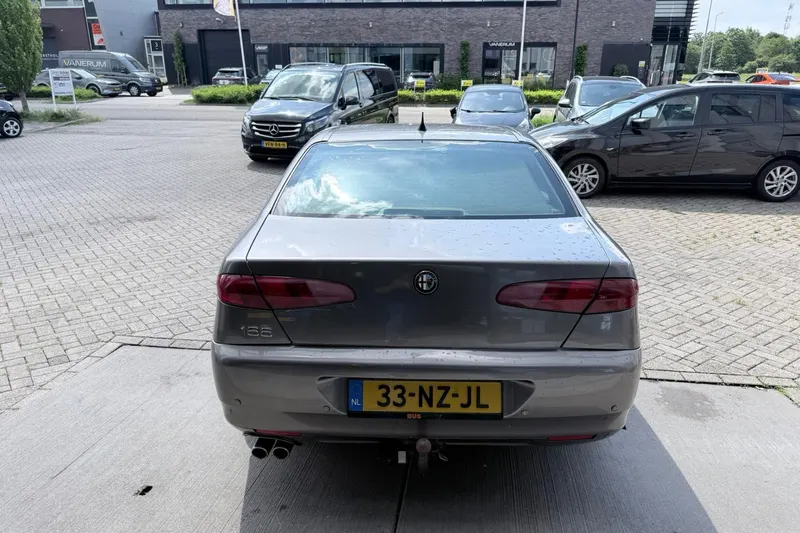Alfa Romeo 166 (2004)