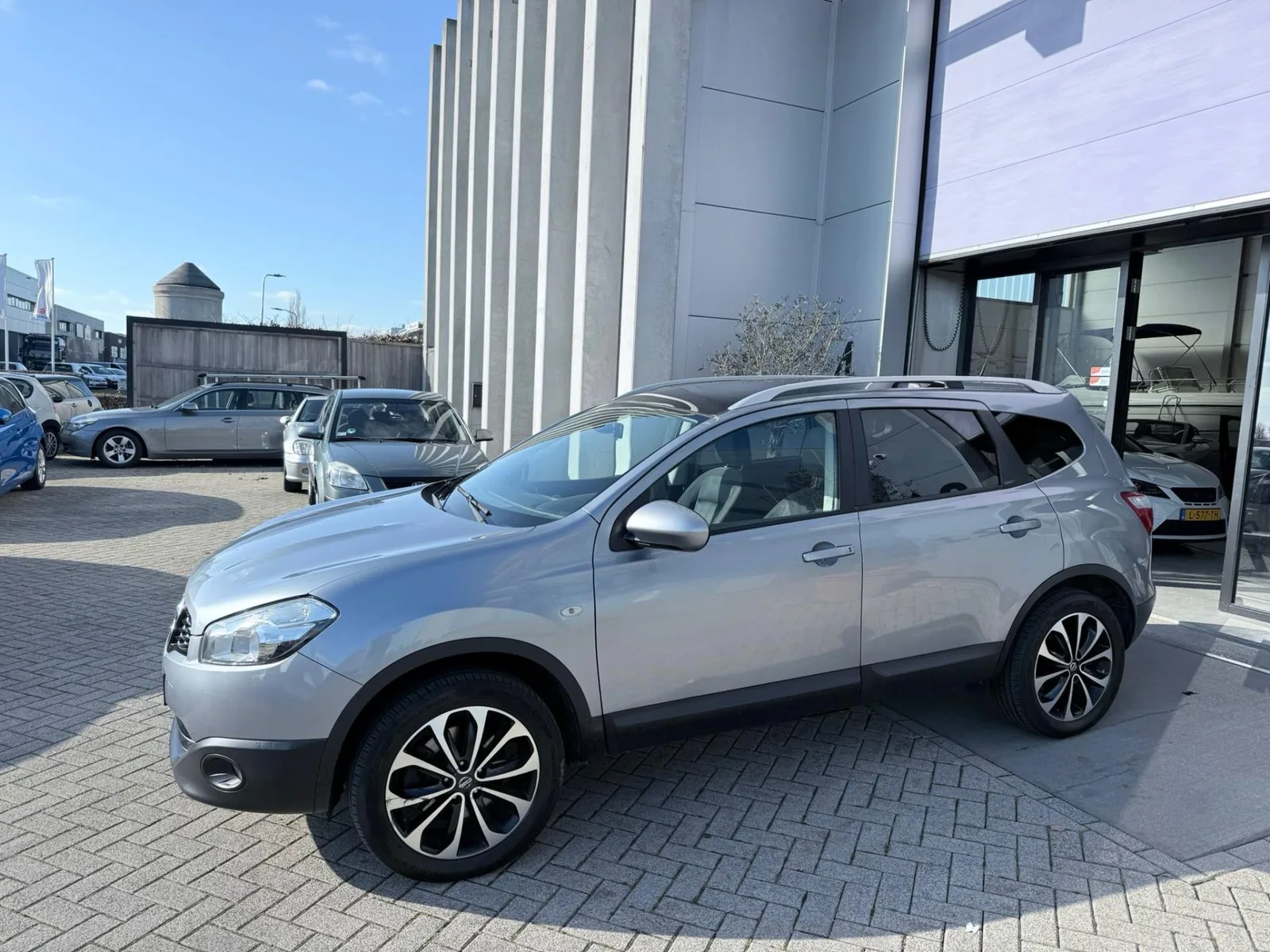 Nissan Qashqai (2010) — foto 1